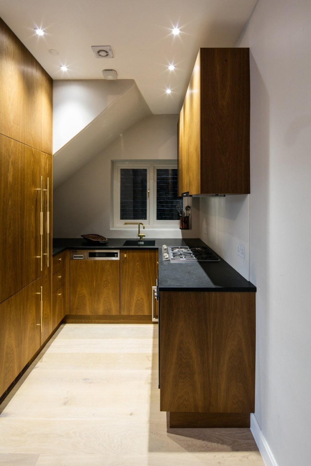 Camden Apartment | Kitchen | Interior Designers